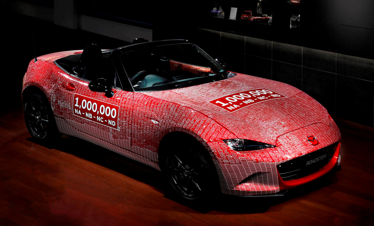 ロードスターの生産100万台達成記念車が本社に帰還しました Mazda マツダ公式ブログ Zoom Zoom Blog