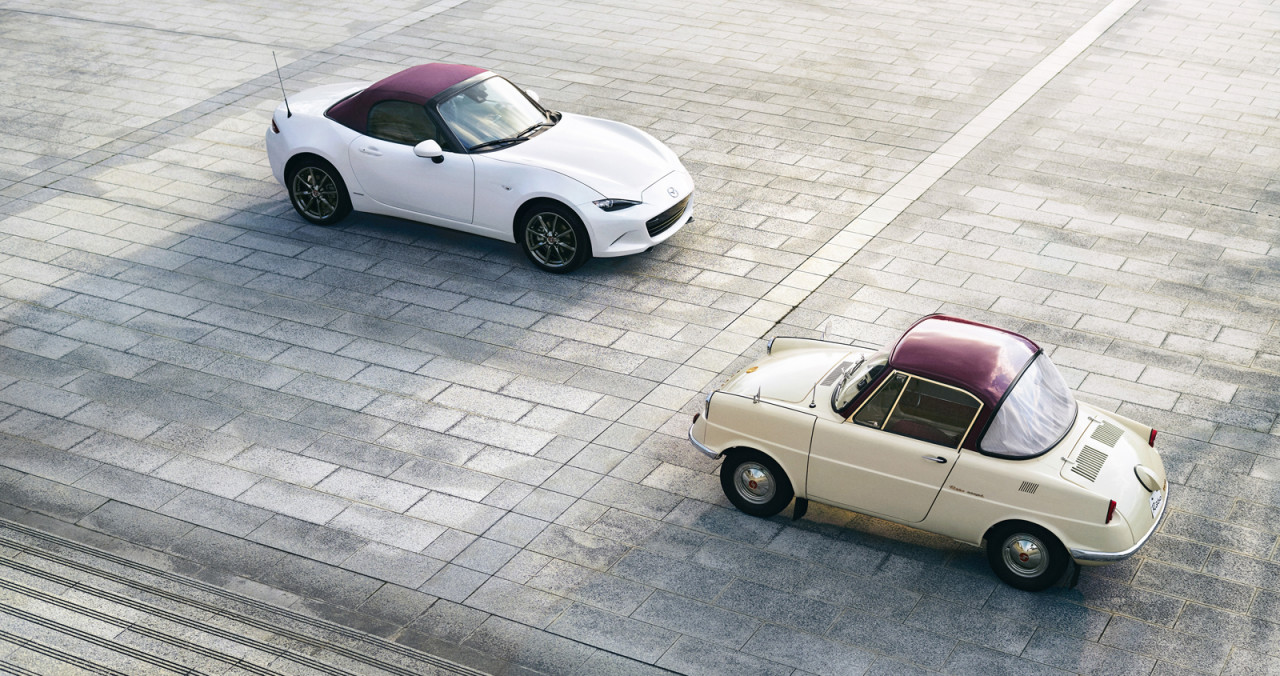 100周年特別記念車 の予約受注を開始 マツダのクルマづくりの原点 R360クーペ をモチーフにし 登録乗用車全車種に設定 Mazda マツダ公式ブログ Zoom Zoom Blog